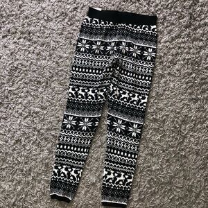 SO Sweater Leggings, Size L, New With Tags